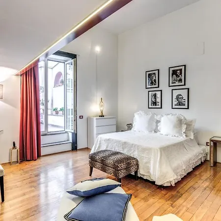 Residenza San Teodoro Chiaia Dimora Storica Naples