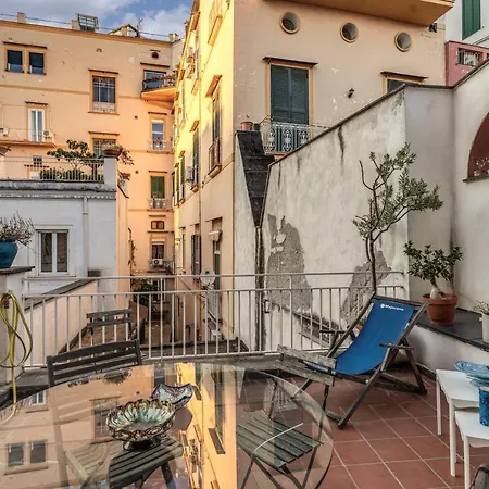 Residenza San Teodoro Chiaia Dimora Storica Apartment