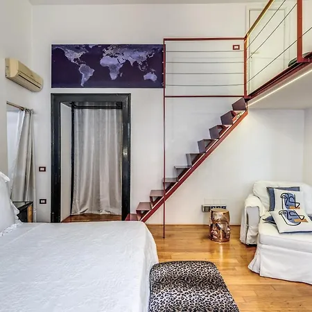 Residenza San Teodoro Chiaia Dimora Storica Apartment *