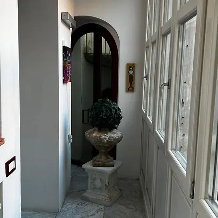 Apartment Residenza San Teodoro Chiaia Dimora Storica